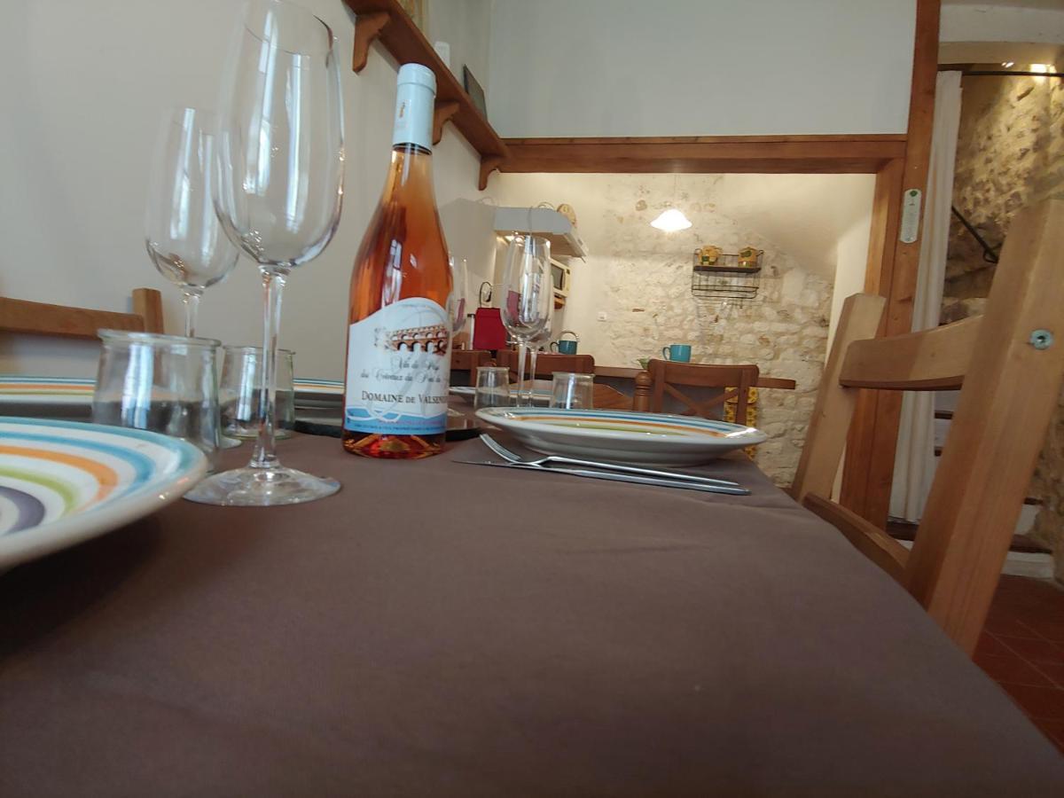 Charmante Maison Arlesienne A L'Ombre Des Arenes, De 2 A 5P Exteriör bild