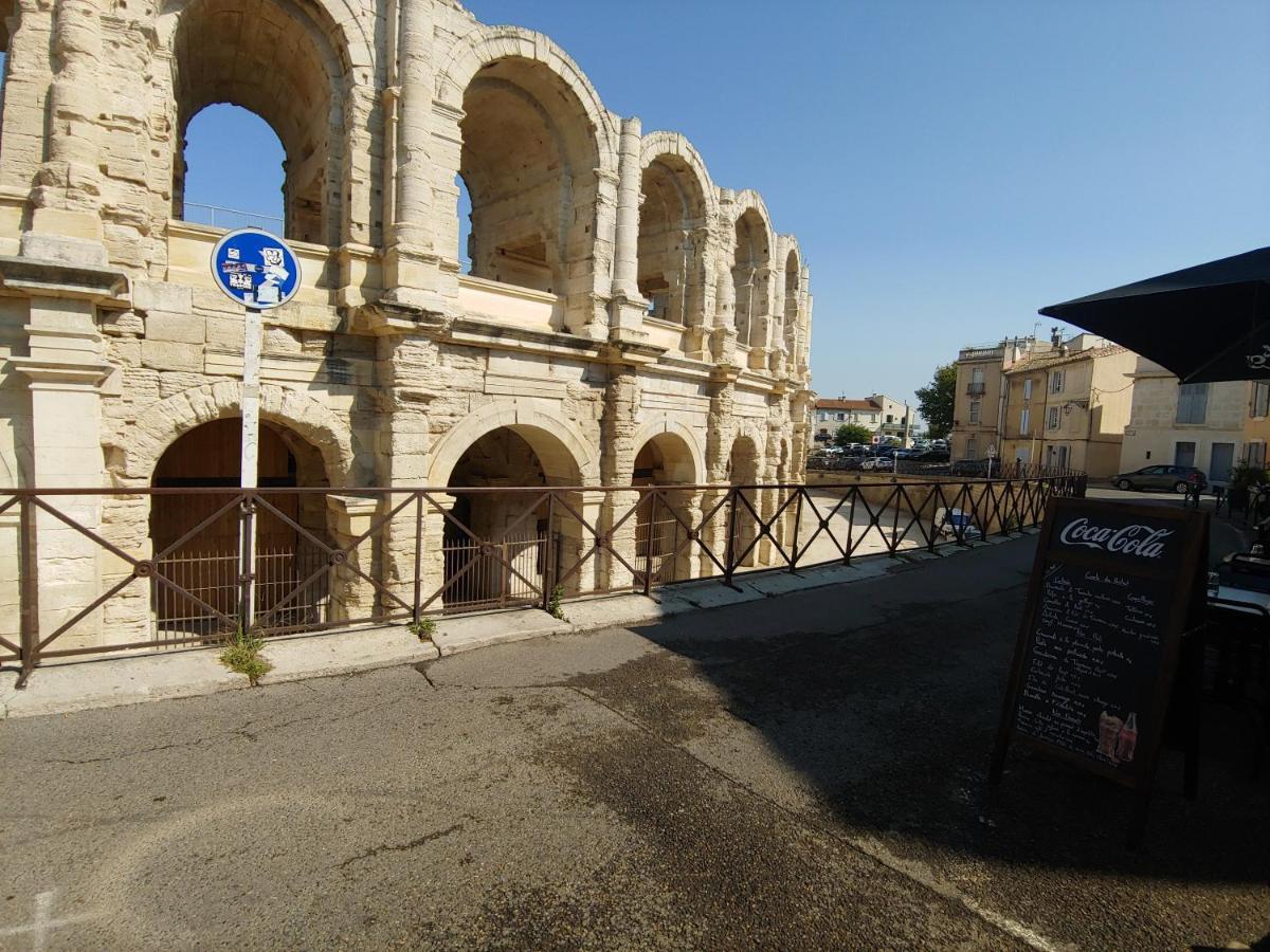 Charmante Maison Arlesienne A L'Ombre Des Arenes, De 2 A 5P Exteriör bild
