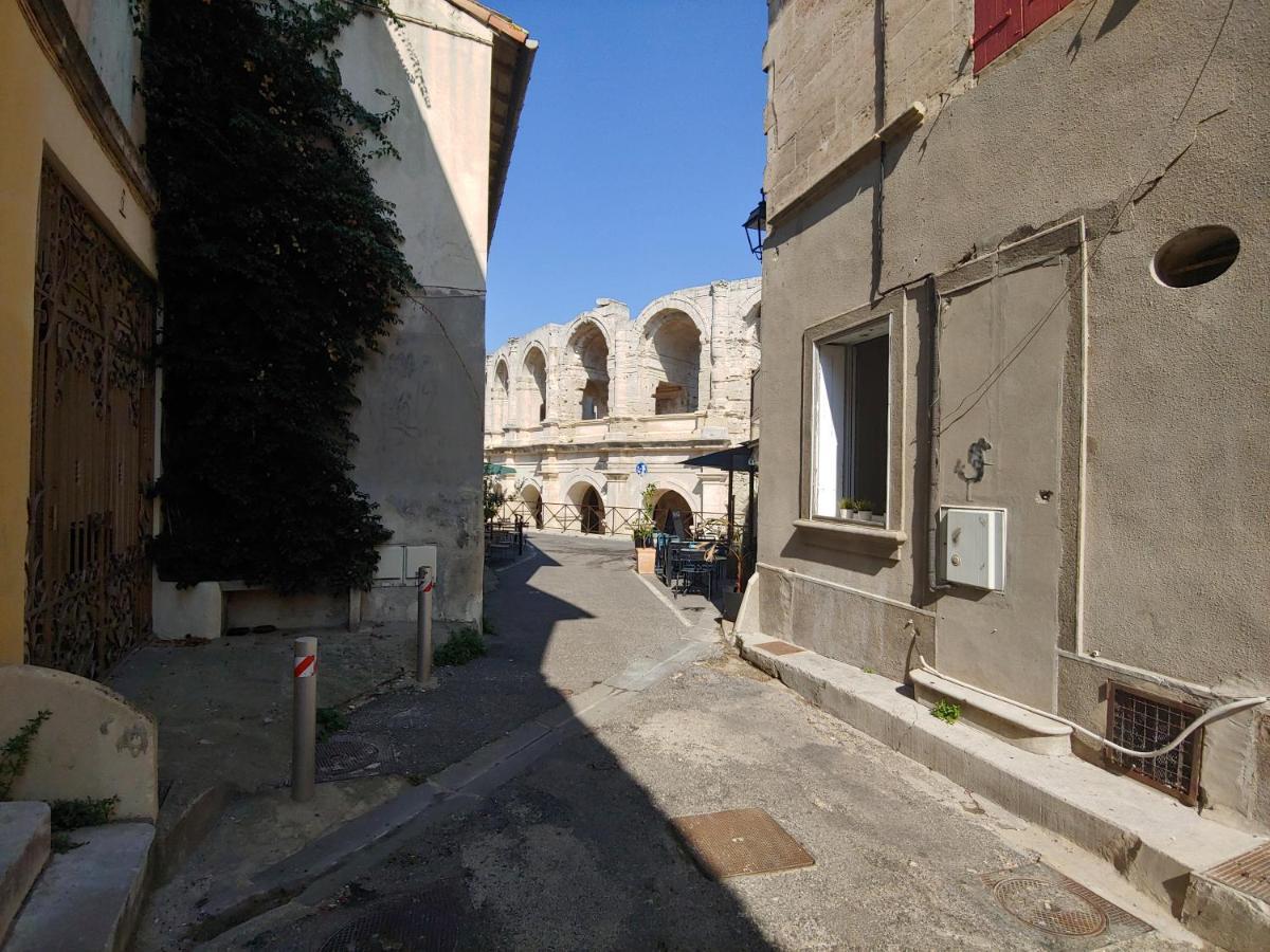 Charmante Maison Arlesienne A L'Ombre Des Arenes, De 2 A 5P Exteriör bild