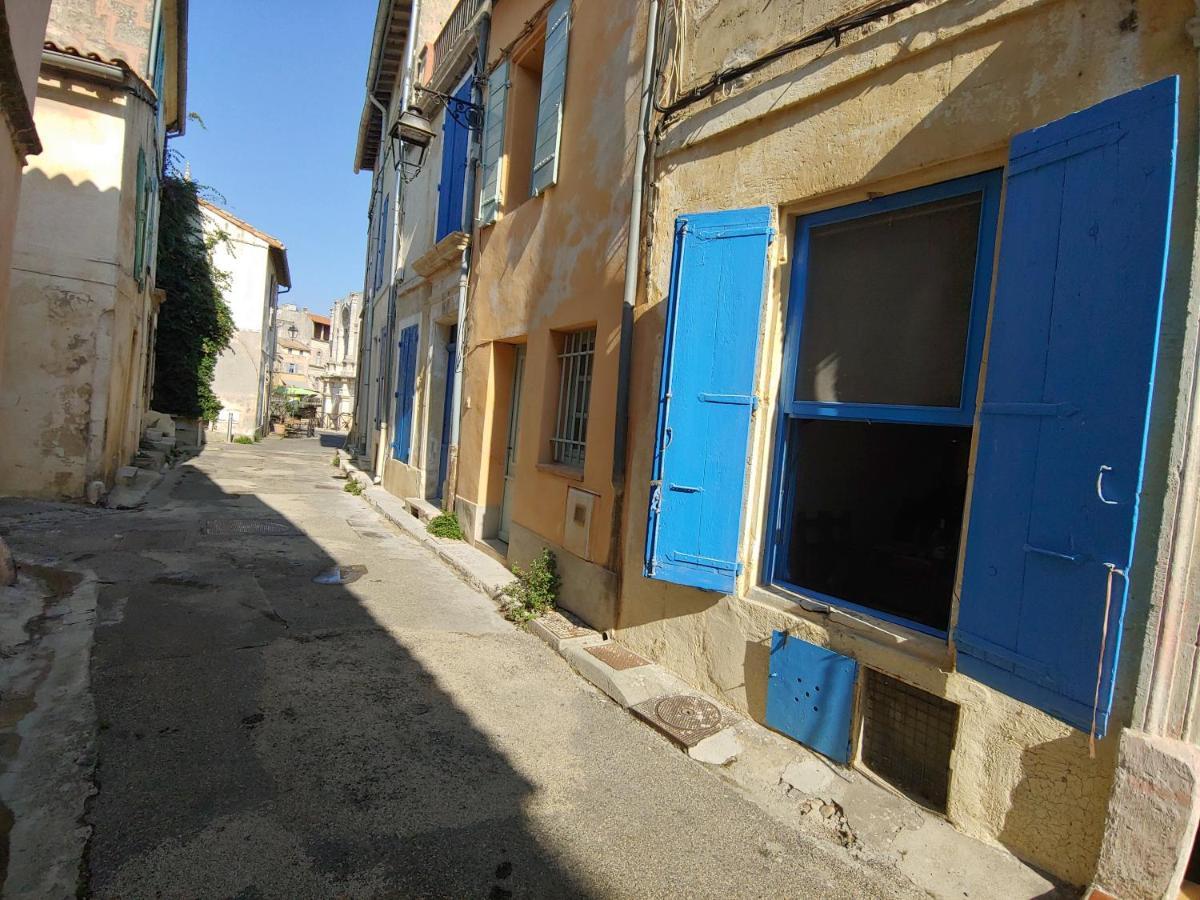 Charmante Maison Arlesienne A L'Ombre Des Arenes, De 2 A 5P Exteriör bild